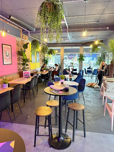 Spill Bar — Caversham